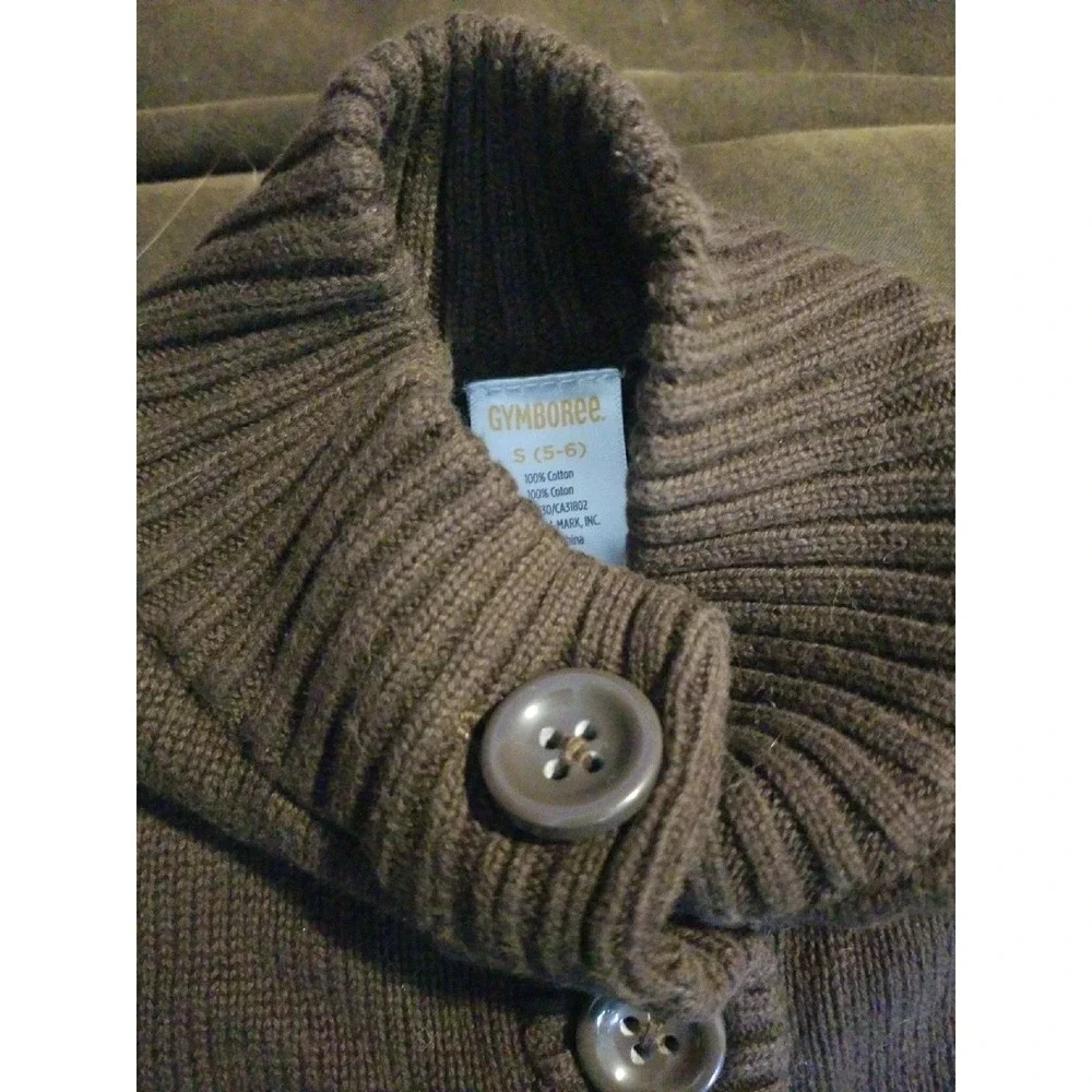 Gymboree size poncho friends