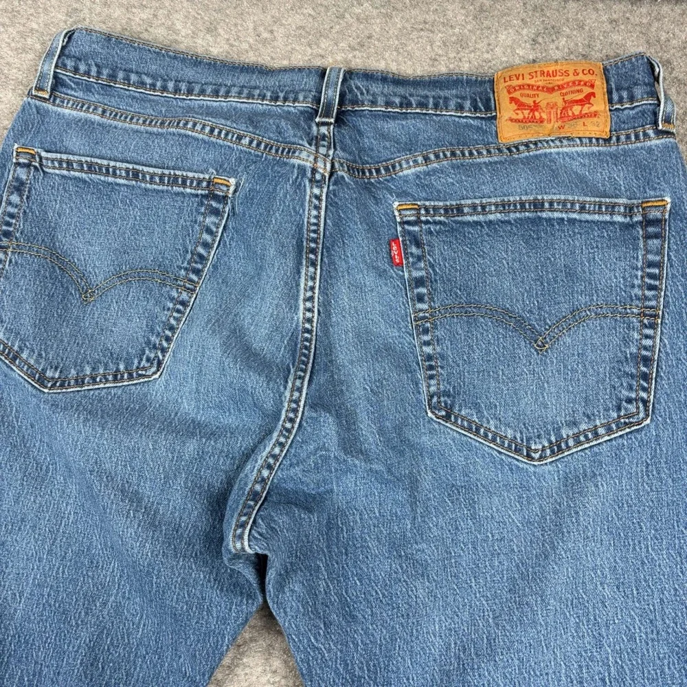 Levis great please