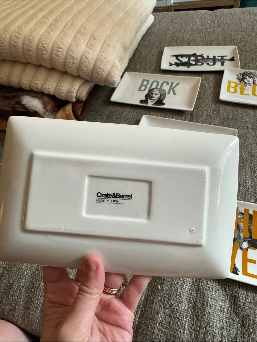 Crate&Barrel set crate