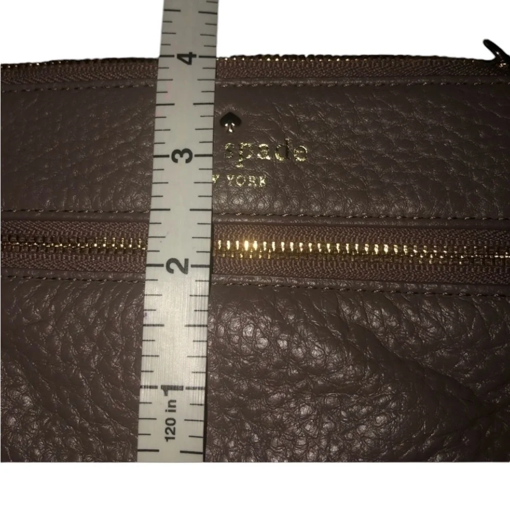 kate spade zip wristlet neutral