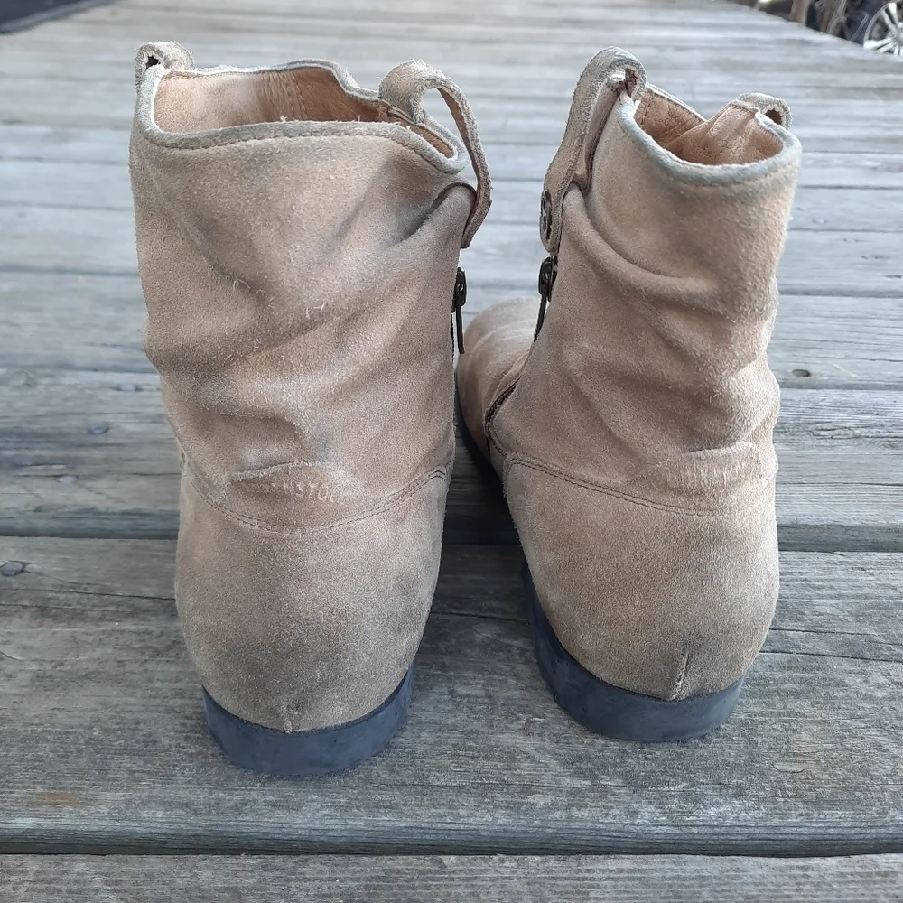 Birkenstock Sarnia beige suede leather slouch ankle boots size 9-9.5/EU 40