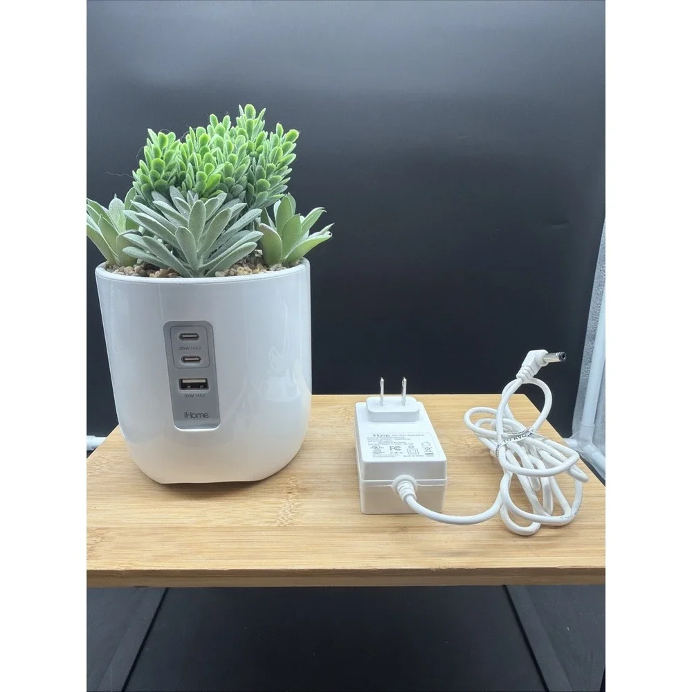 iHome PowerPlant USB Charger Faux Succulent 3 USB Charging Ports USB-C/USB-A NEW