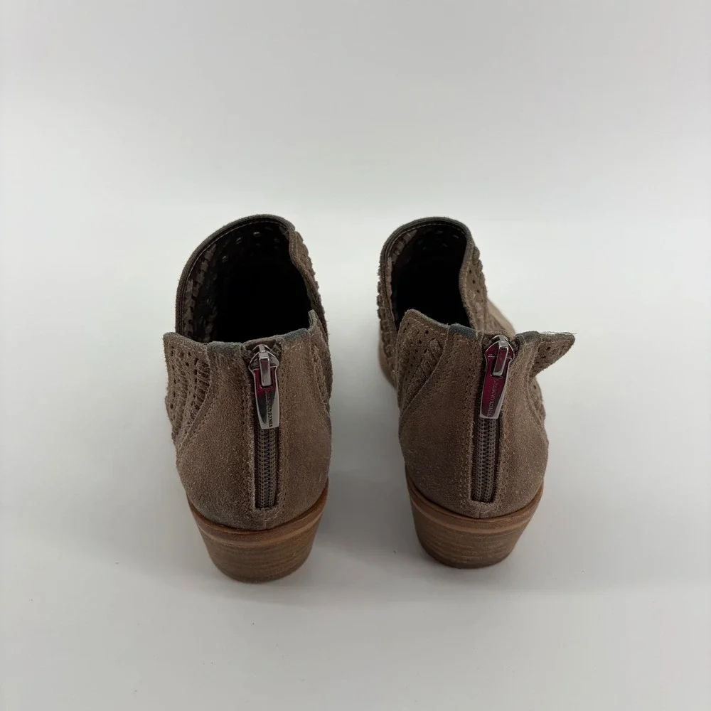 Vince Camuto Womens 8.5 Brown‎ Suede Ankle Booties Perforated Cutout Gigietta