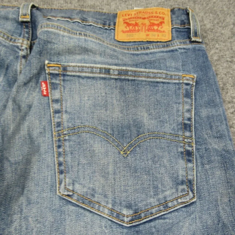 Levis inseam measures
