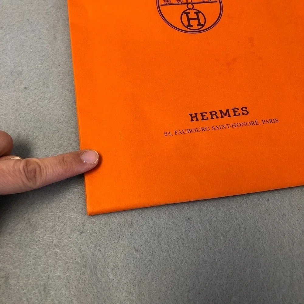 HERMÈS step up