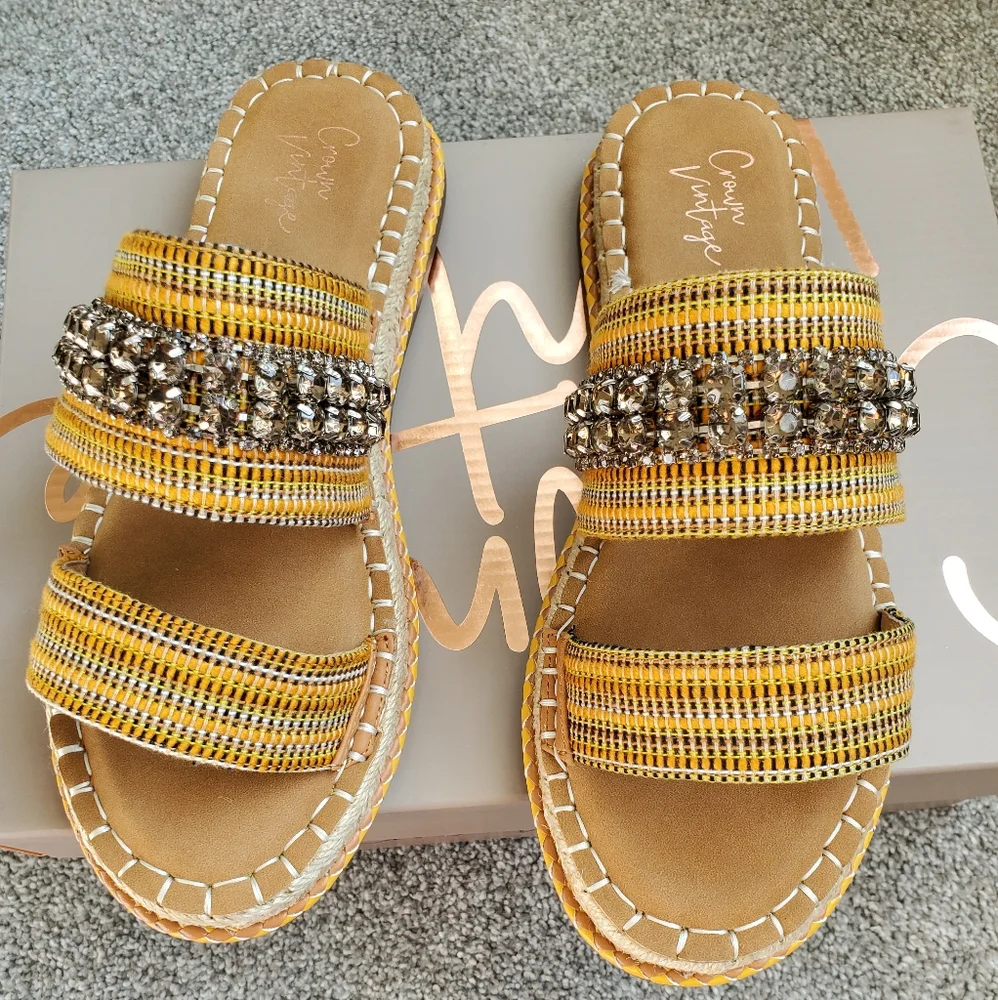 Crown vintage rhinestone slip on espadrilles, 8, yellow/ orange