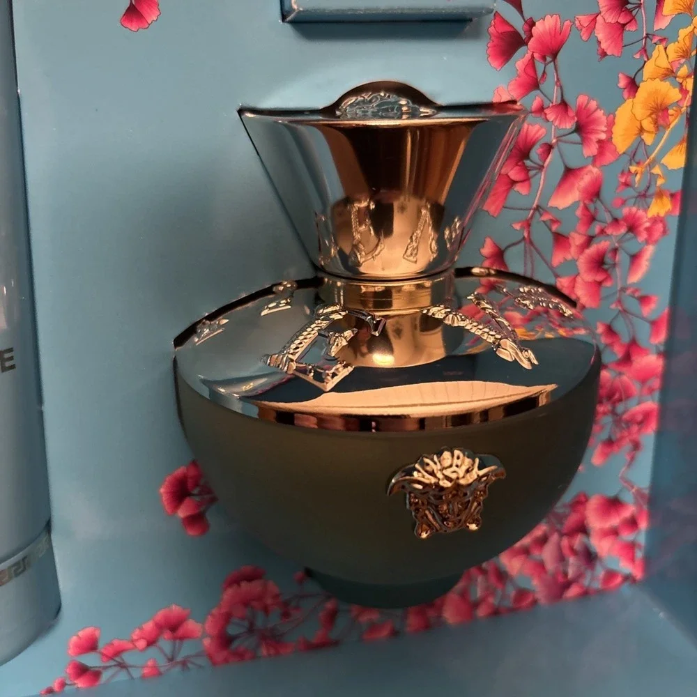 Versace gorgeously design