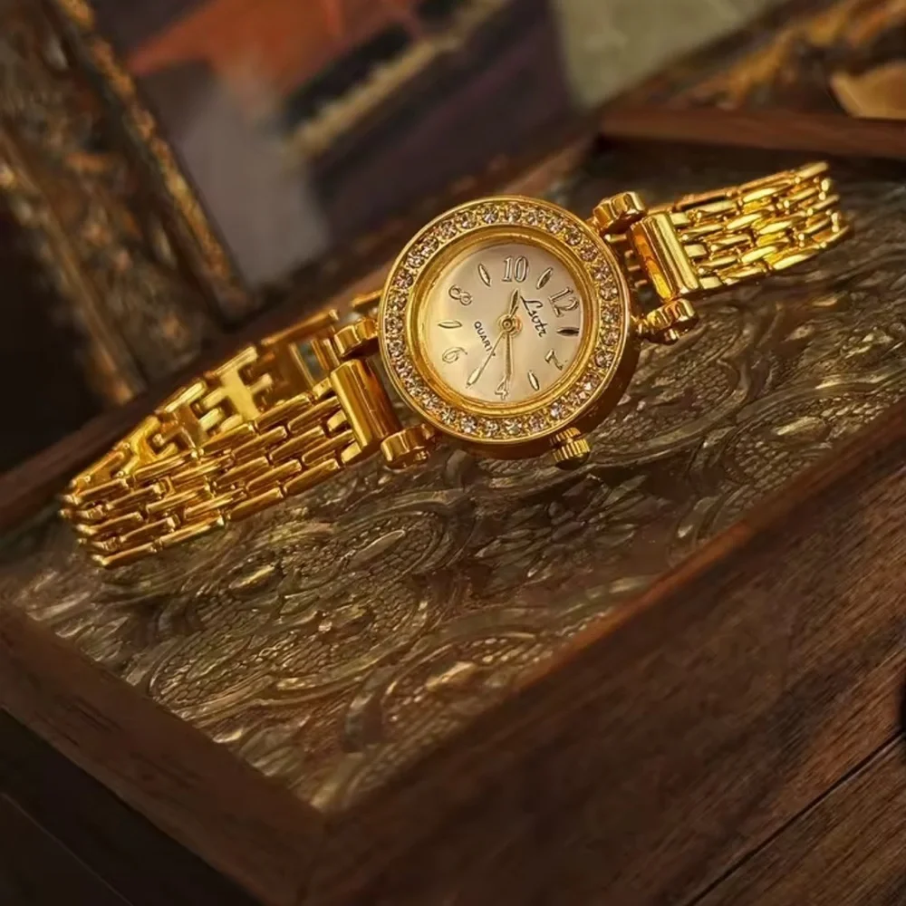 Vintage Classic Gold Women's Watch