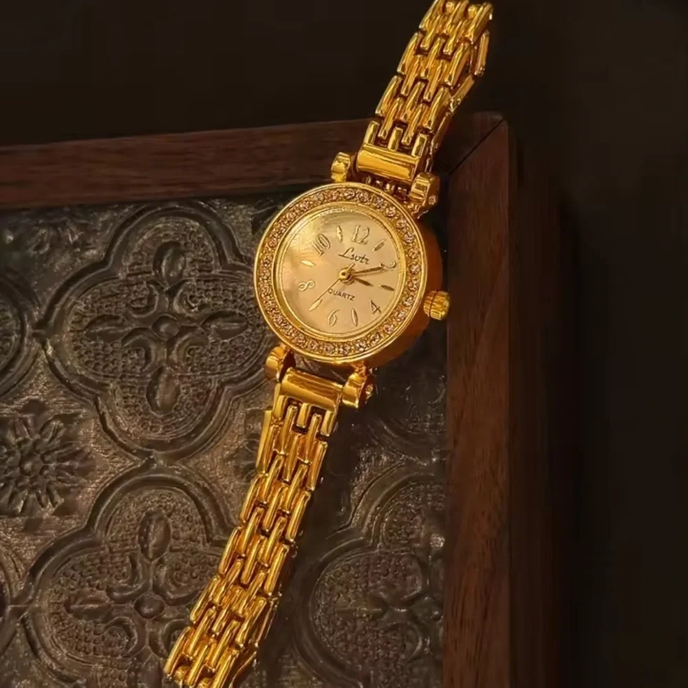 Vintage Classic Gold Women's Watch