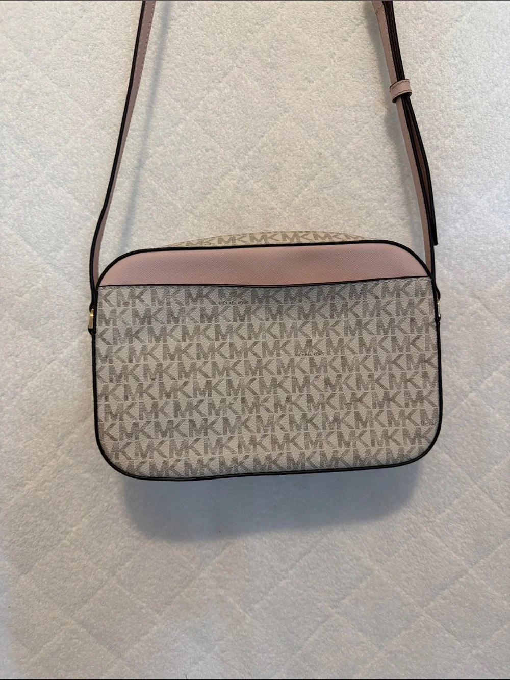 Michael Kors compact michael