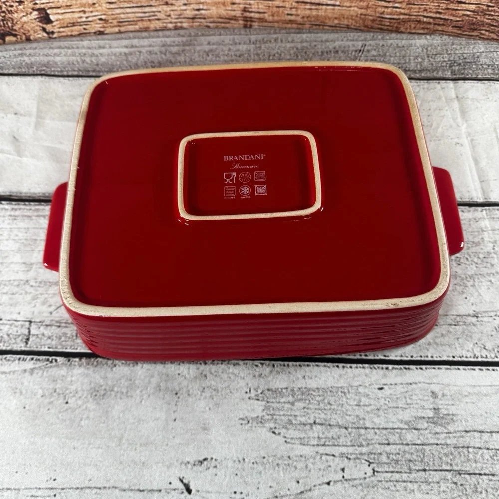 The Unbranded Brand brandani red