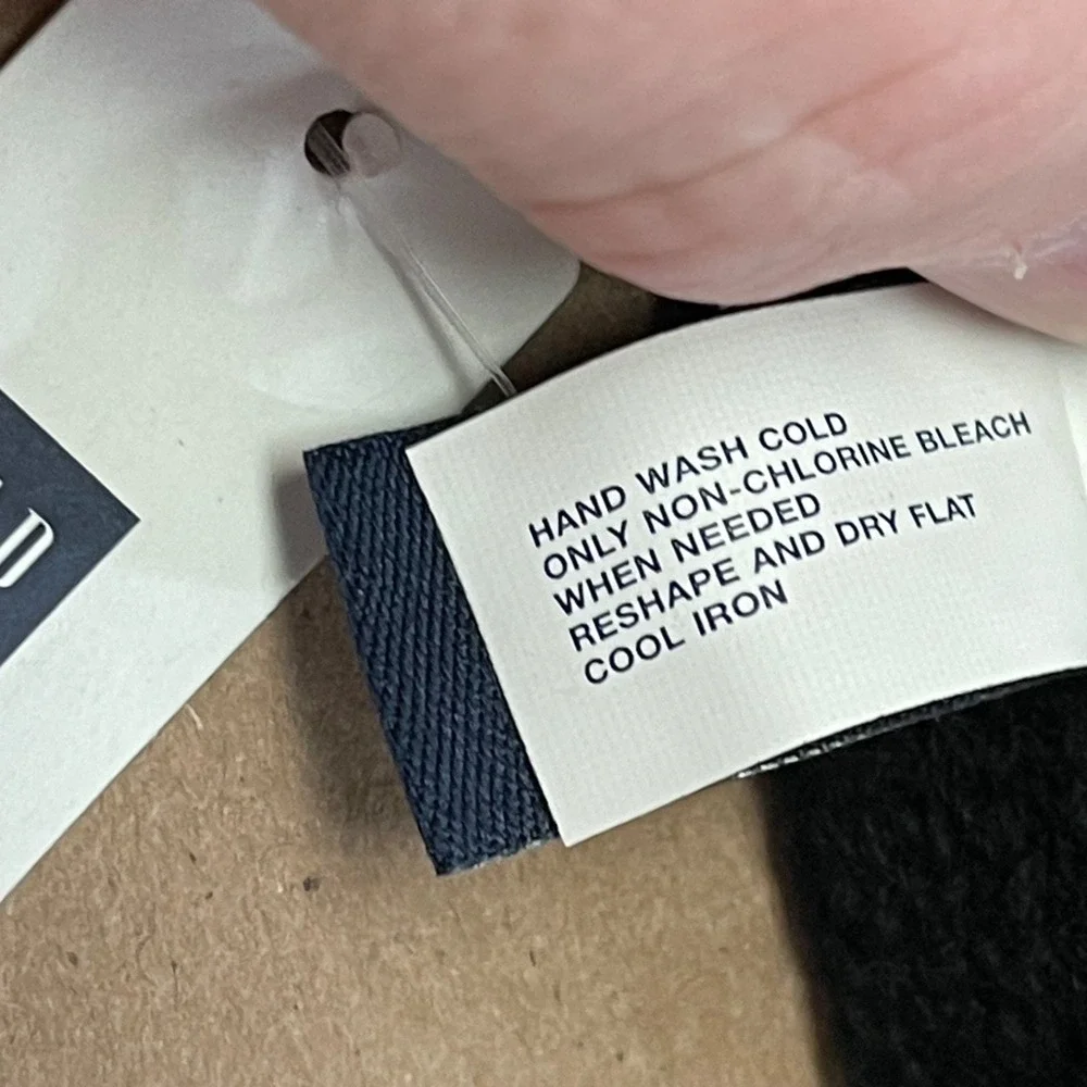 GAP scarf cozy
