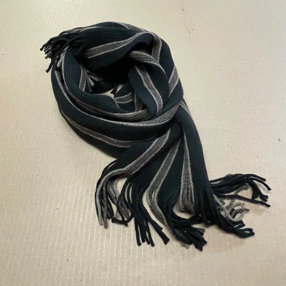 GAP scarf cozy