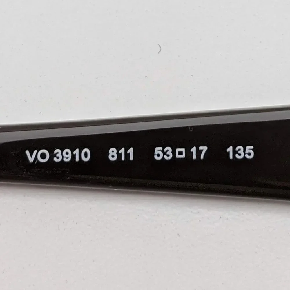 Vogue 10 excellent