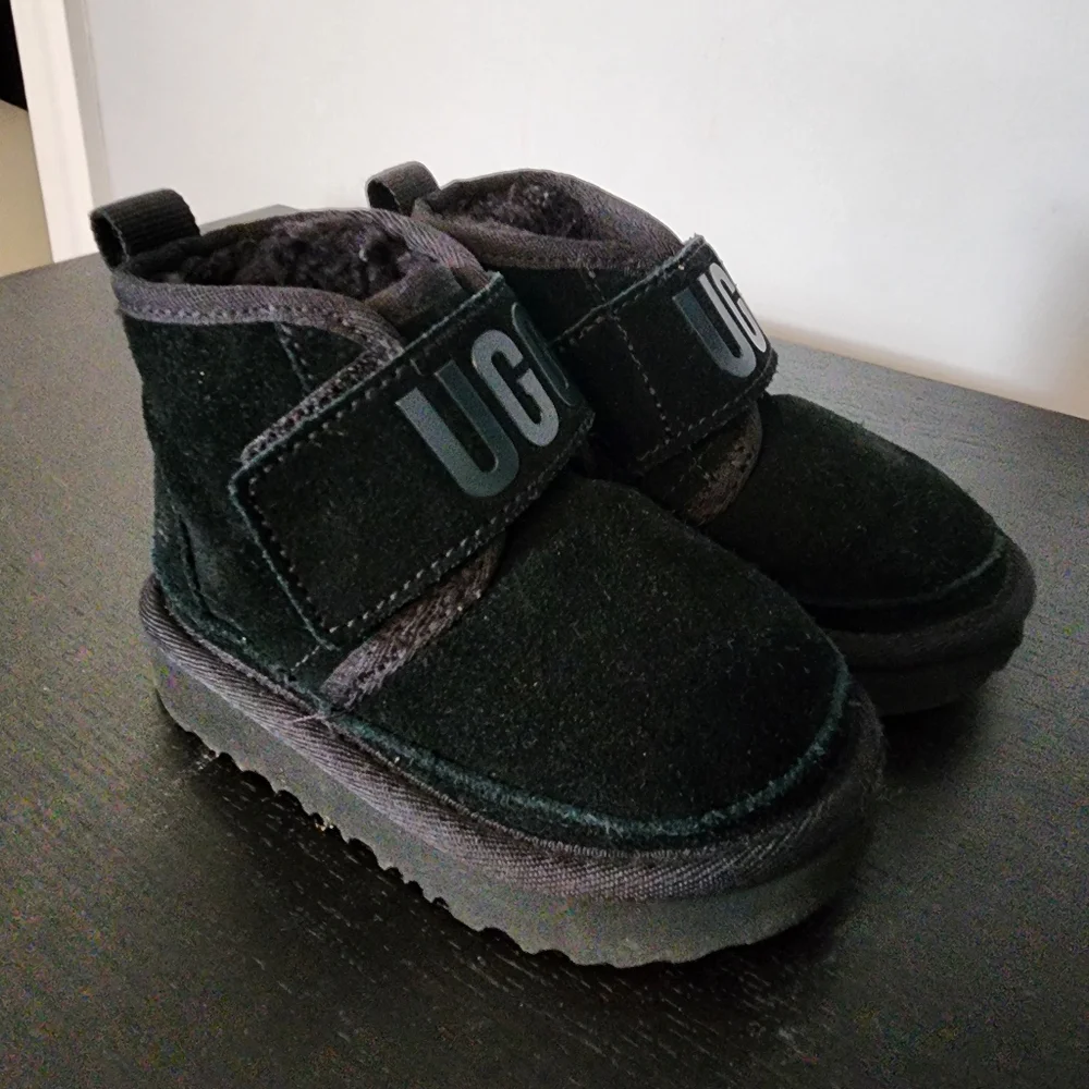 UGG used once