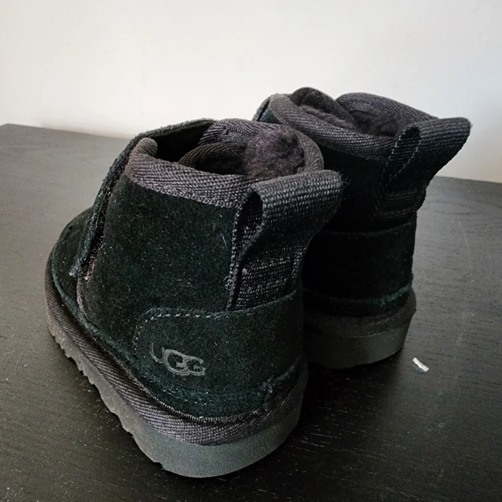 UGG used once