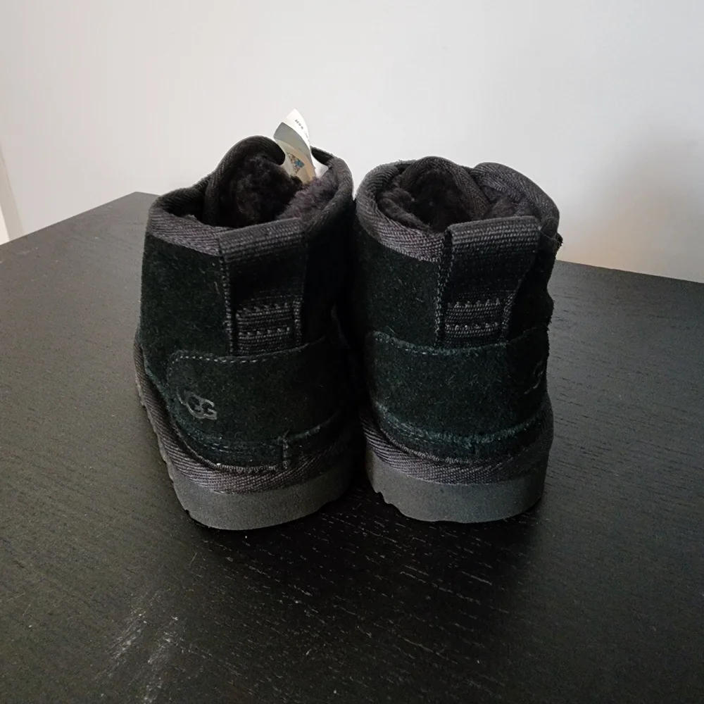 UGG used once