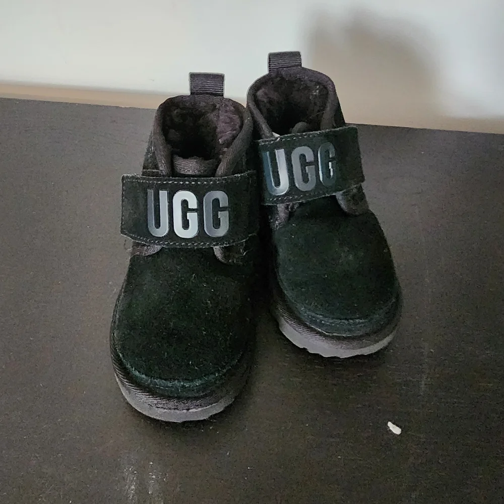 UGG used once