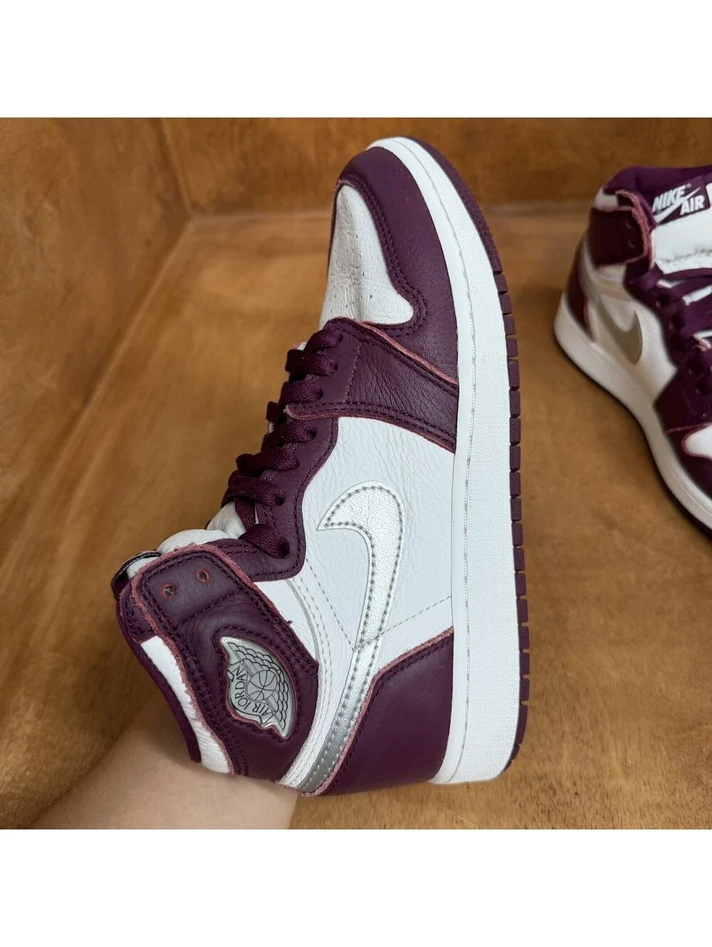 Nike Air Jordan 1 Retro High OG GS Bordeaux Youth Size 5.5Y Sneakers 575441-611