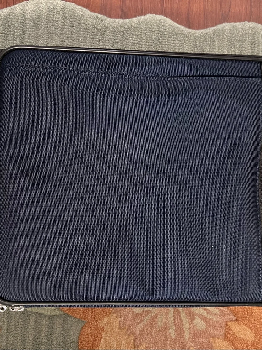 Tumi arrive navy