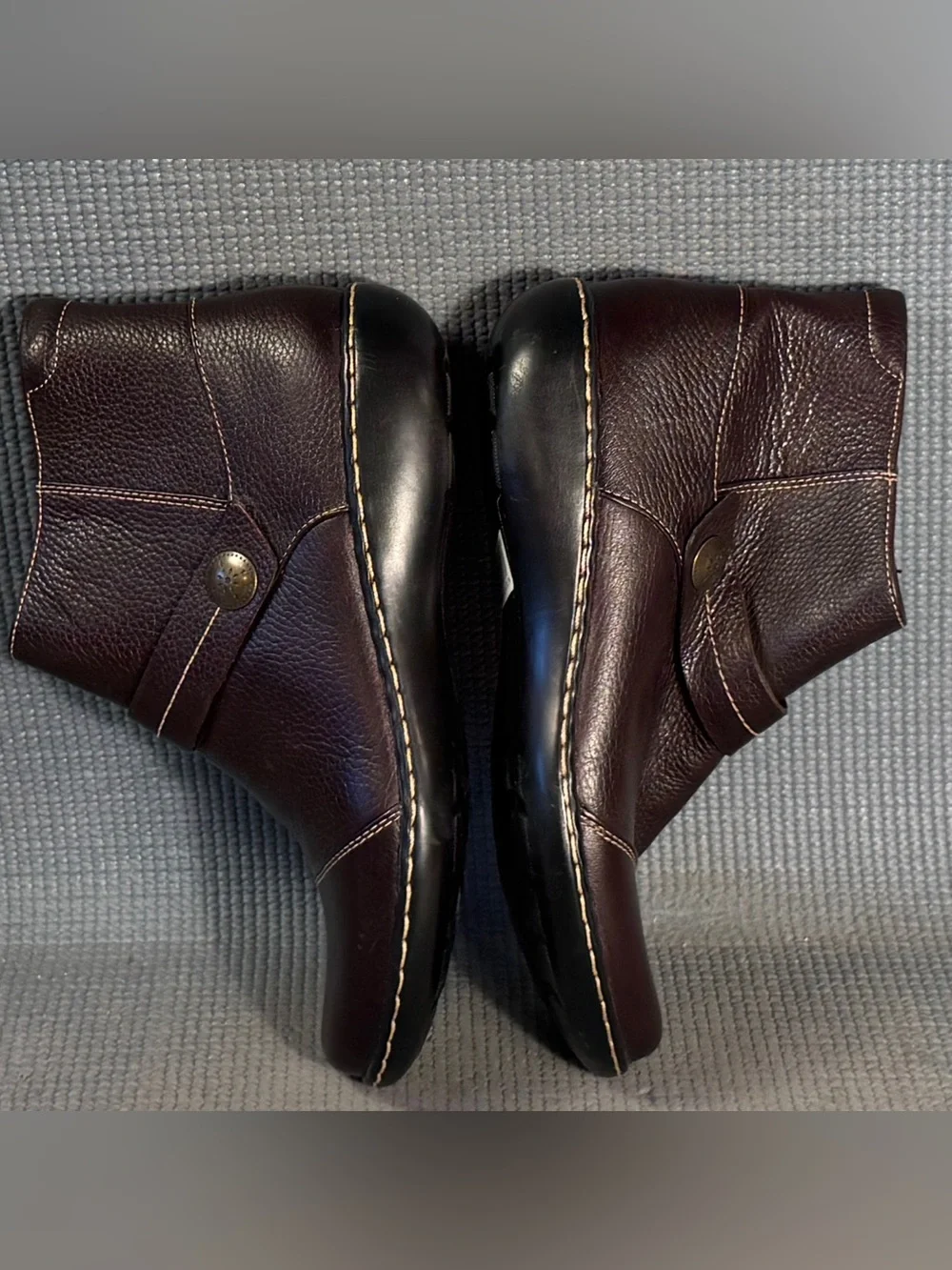 Clarks tears burgundy or