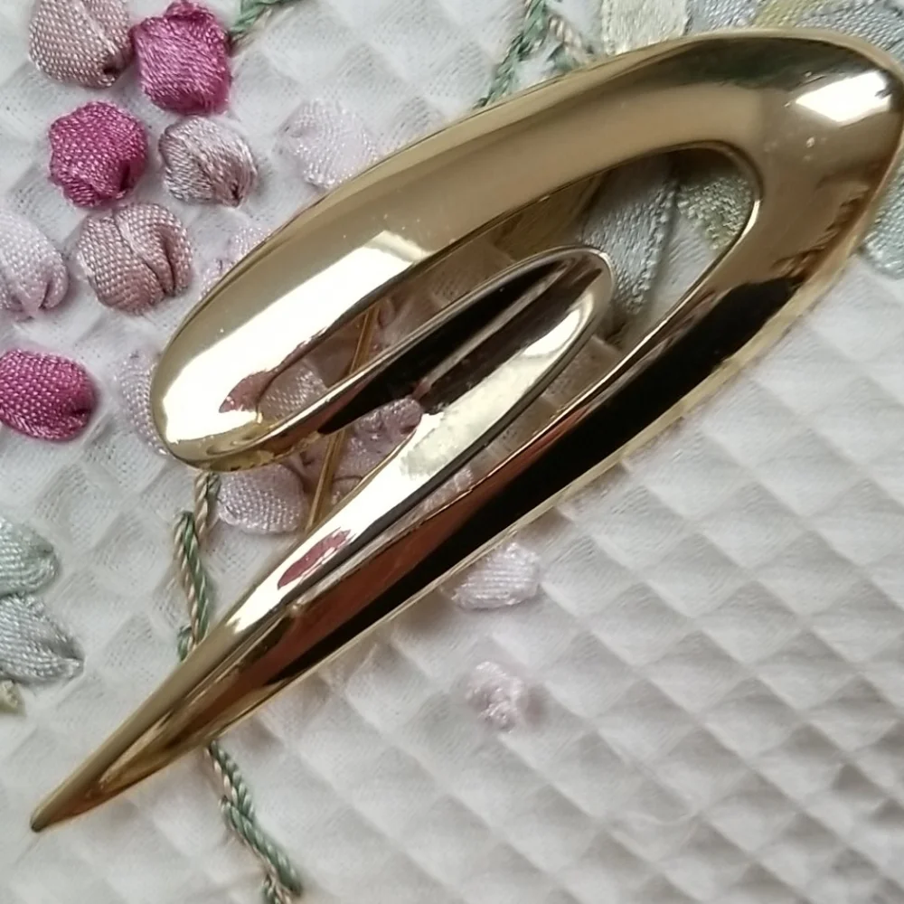 Vintage goldtone retro