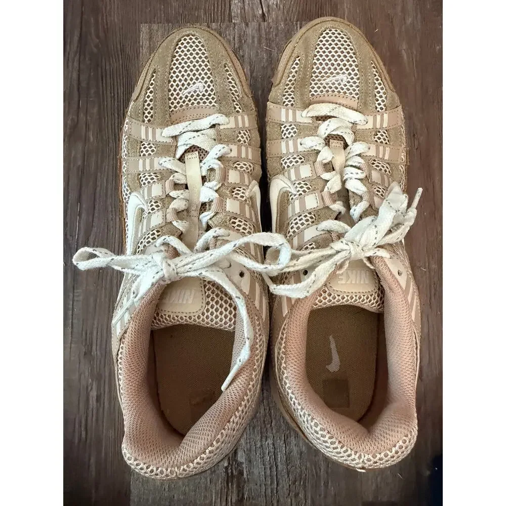 Nike euc timeless well