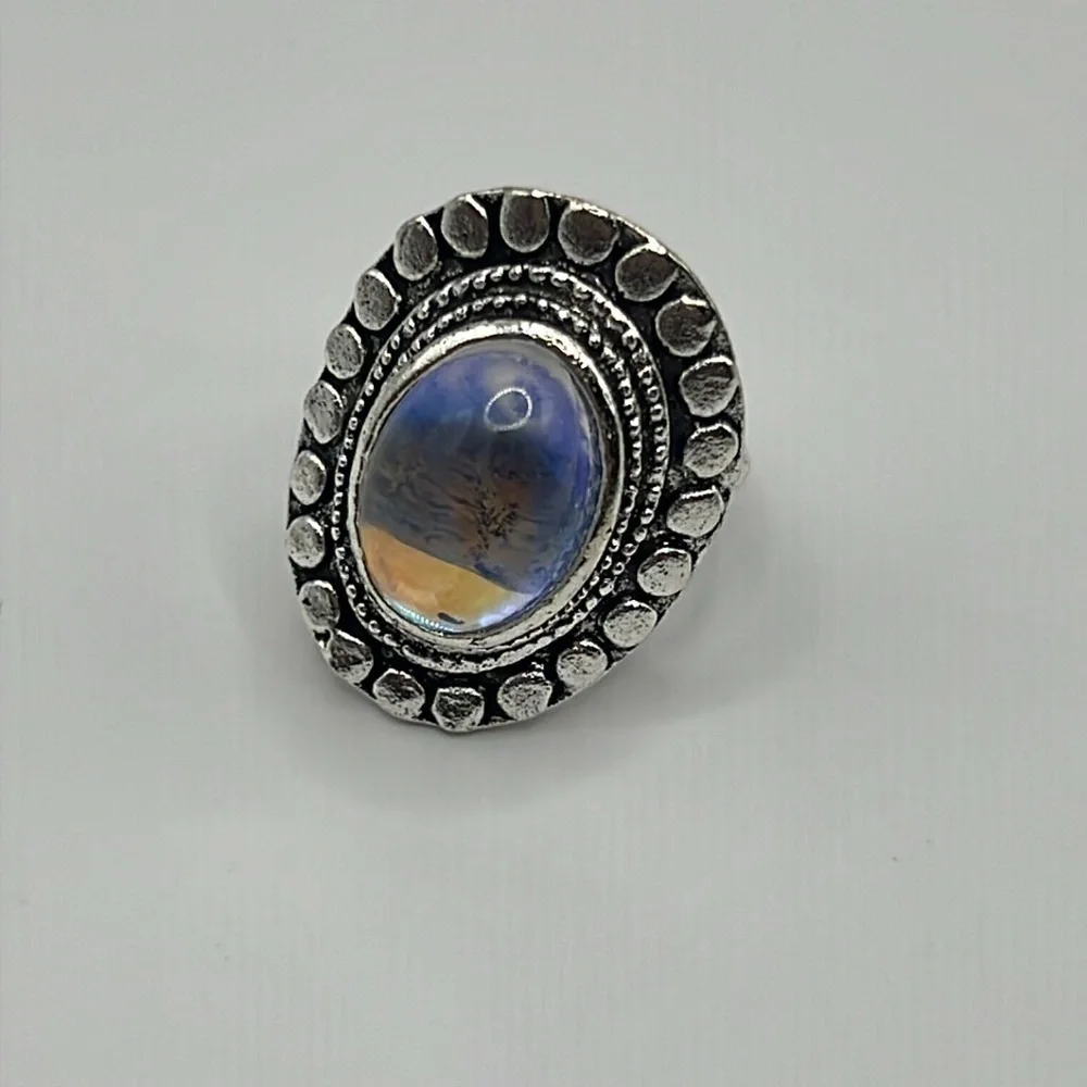 N/A boutique stone