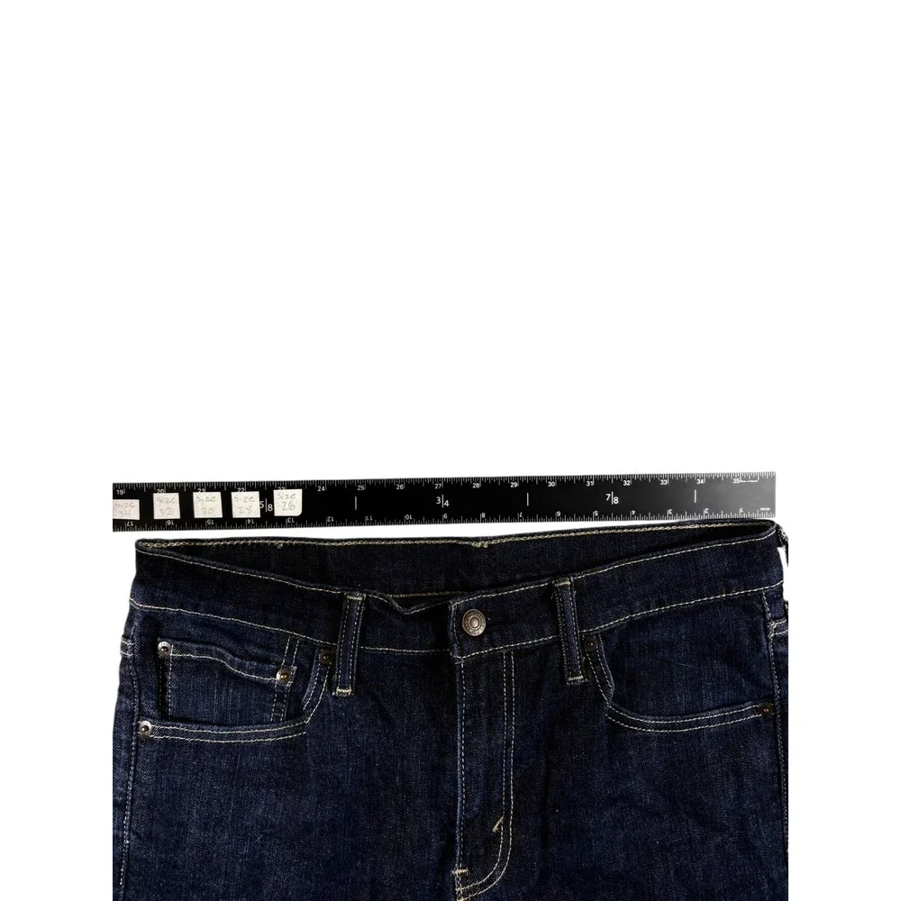 Levis logo year
