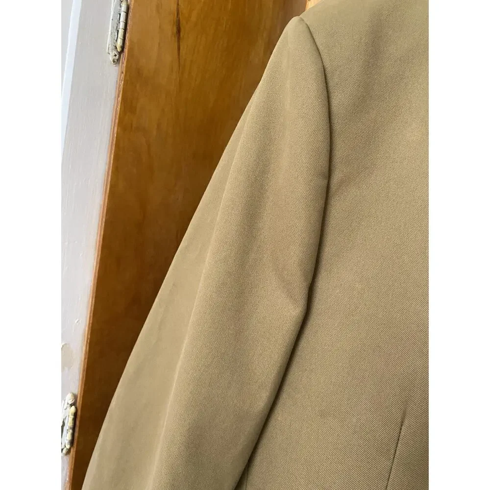Valentino tan green