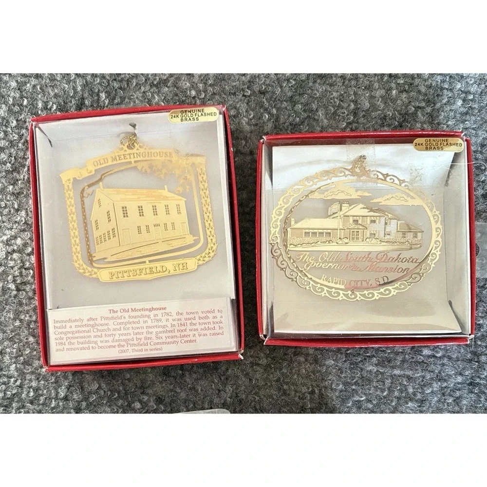 Vintage Landmark Ornament Lot 2‎ Gold Flashed Brass NH SD House Historic Sites