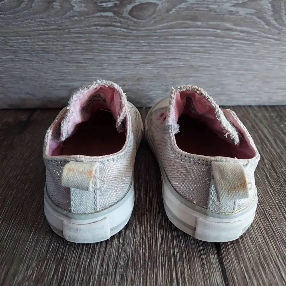Converse sneaker hook
