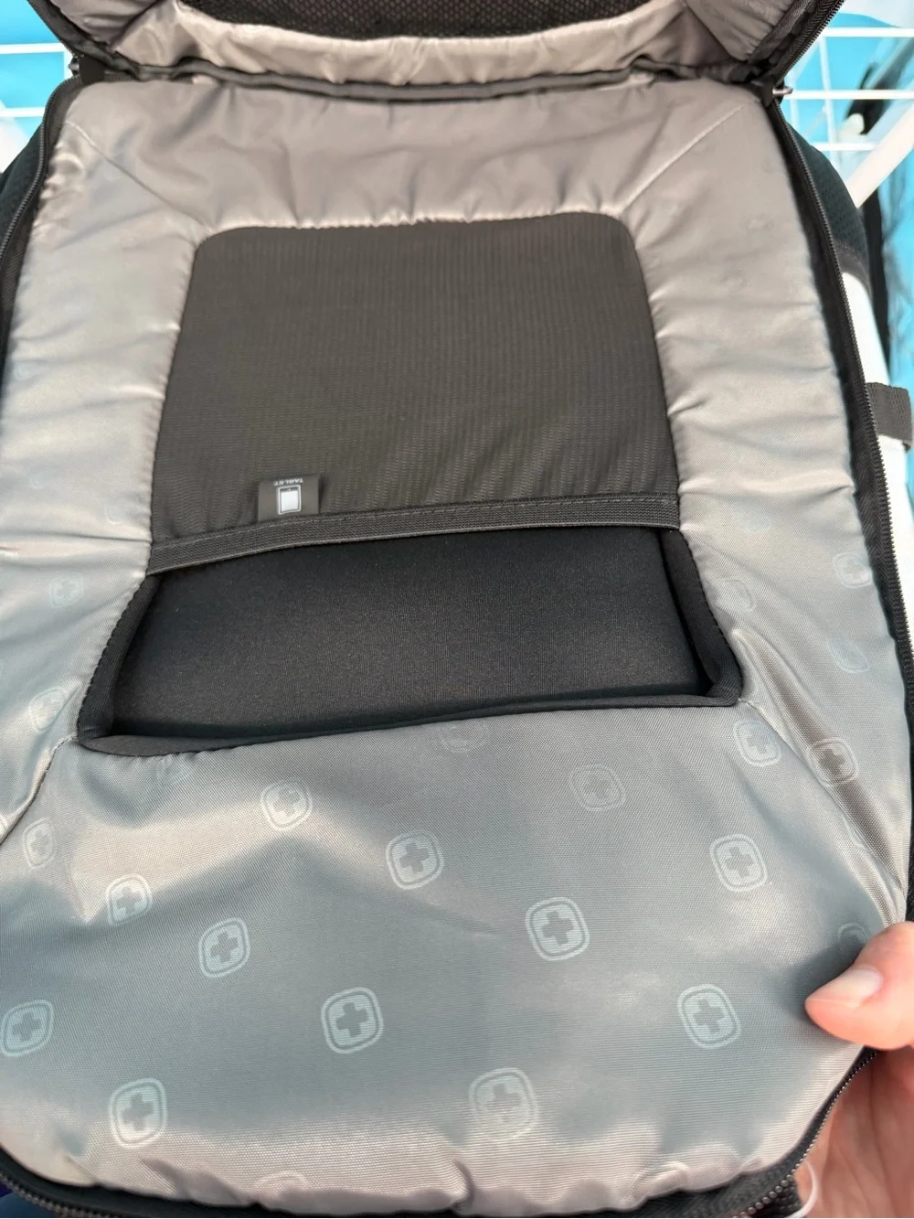SwissGear fits 17