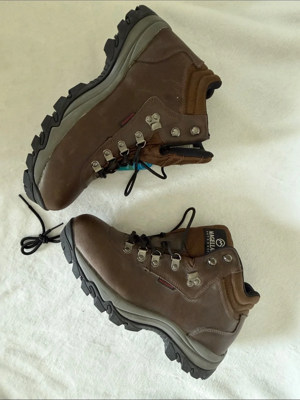 Magellan Outdoors sturdy brown