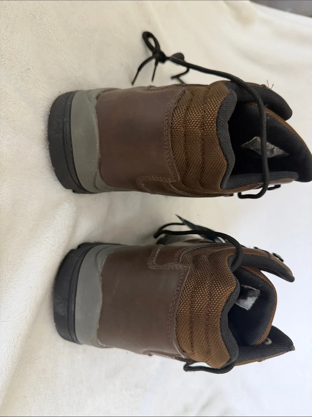 Magellan Outdoors sturdy brown