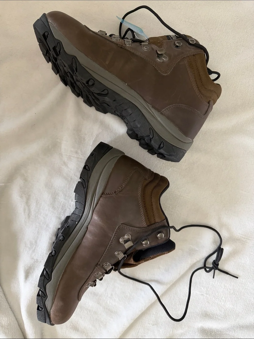 Magellan Outdoors sturdy brown
