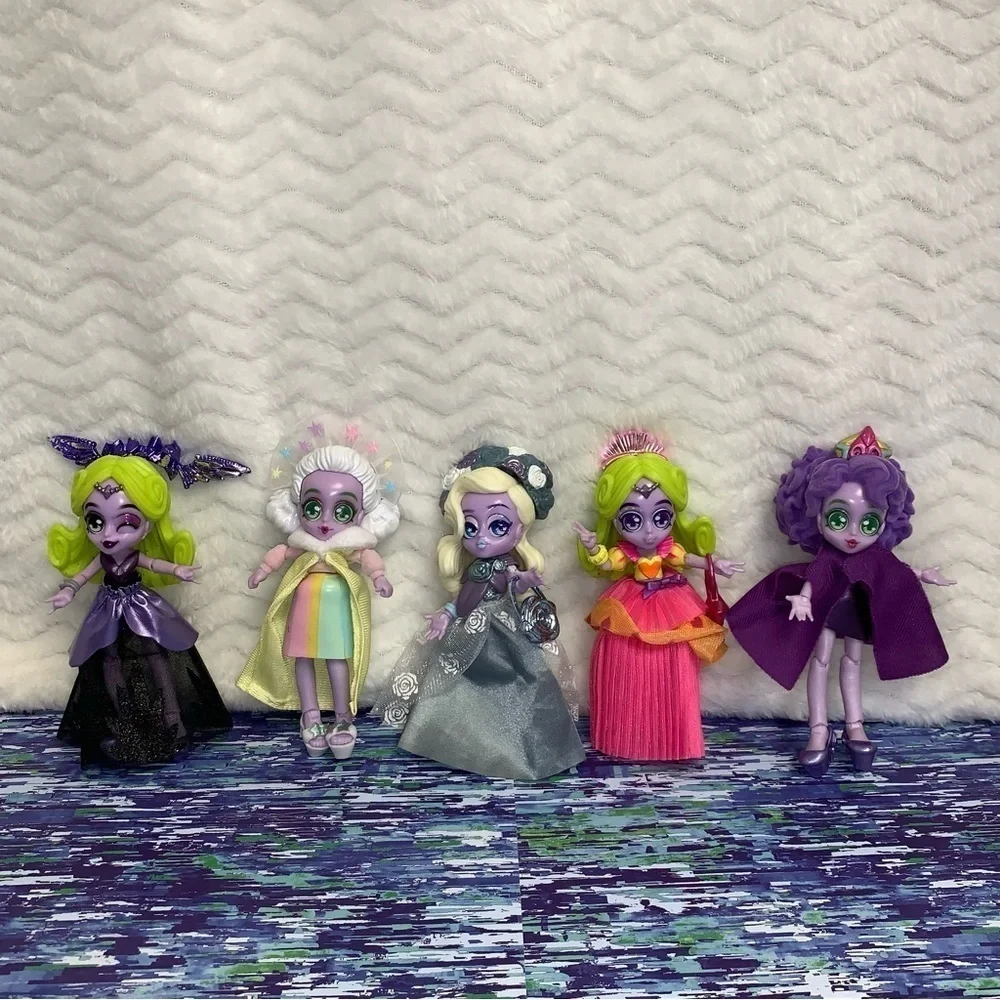 Capsule Chix Fashion Dolls 5