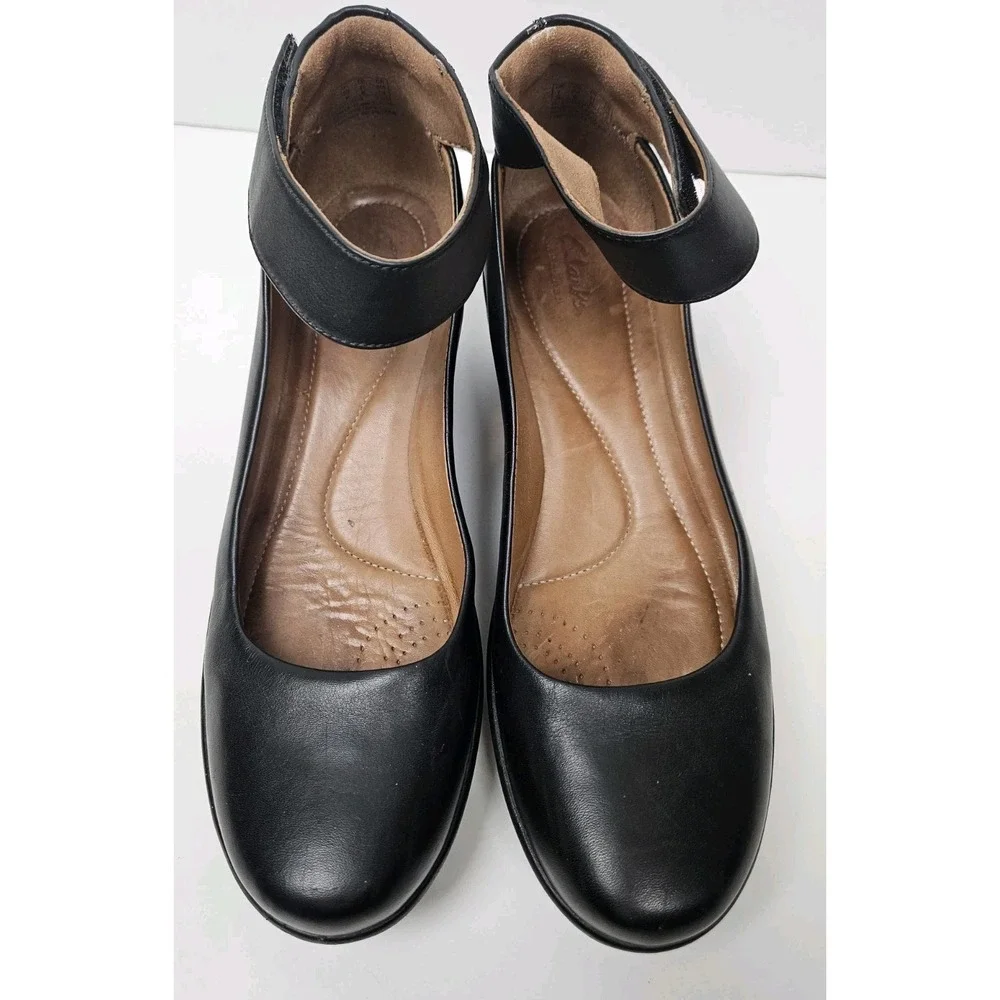Clarks black clarene