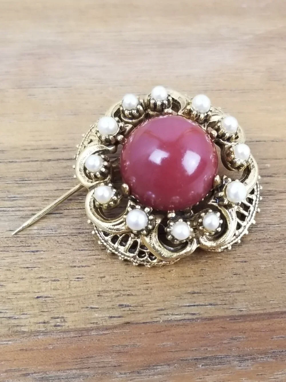 Florenza vintage brooch