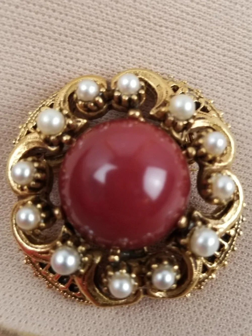 Florenza vintage brooch