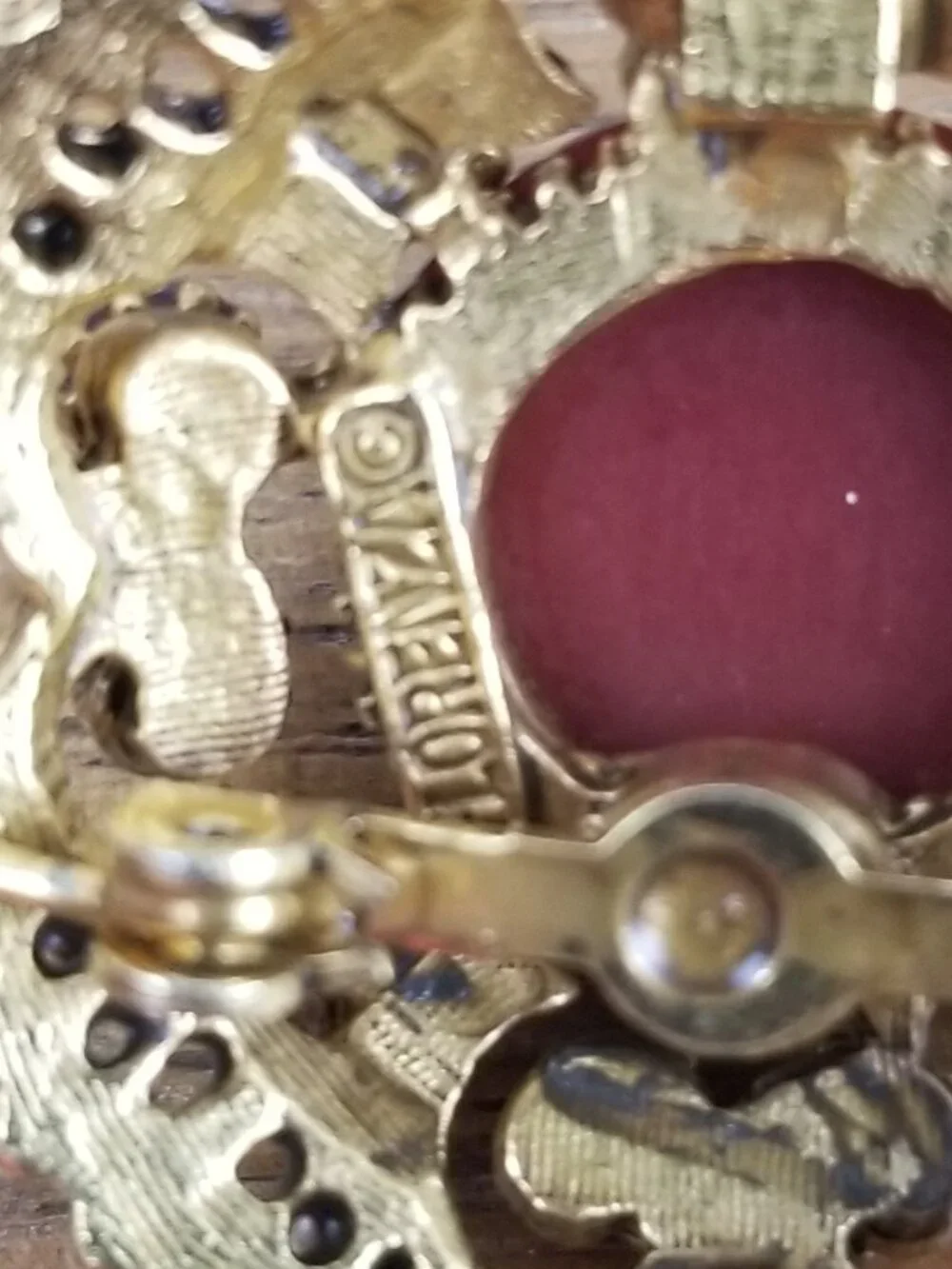 Florenza vintage brooch