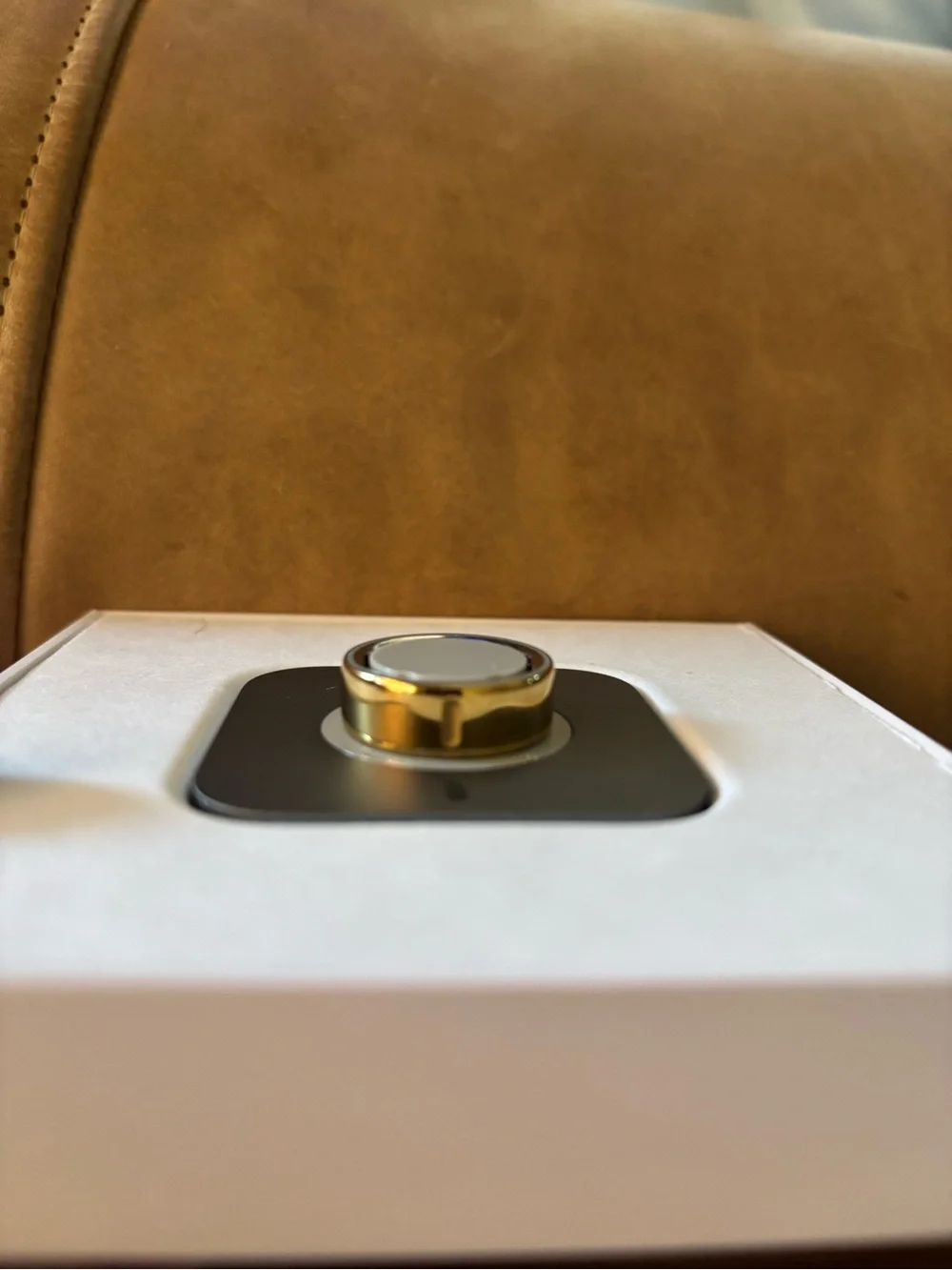 Oura ring gold