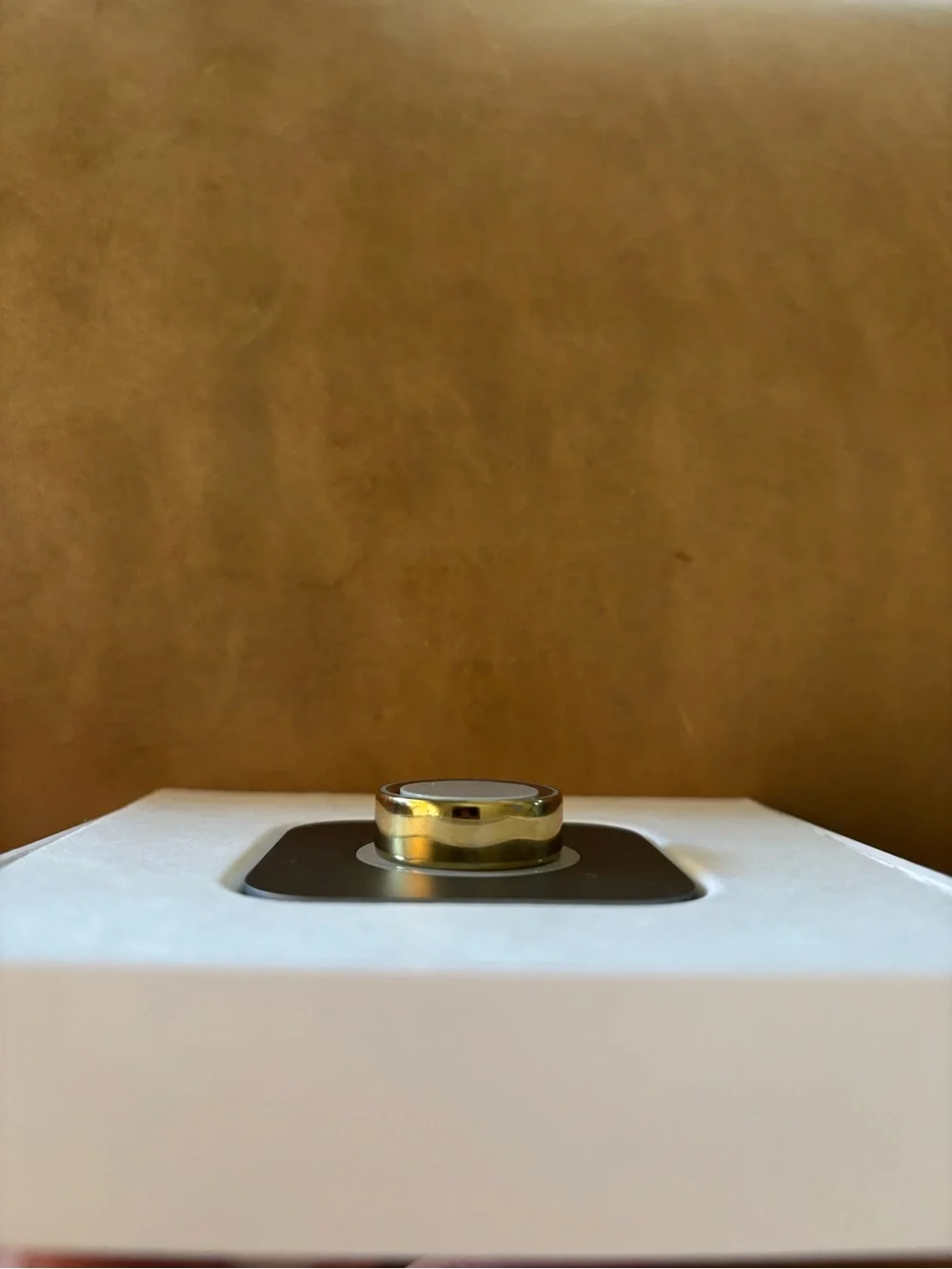 Oura ring gold