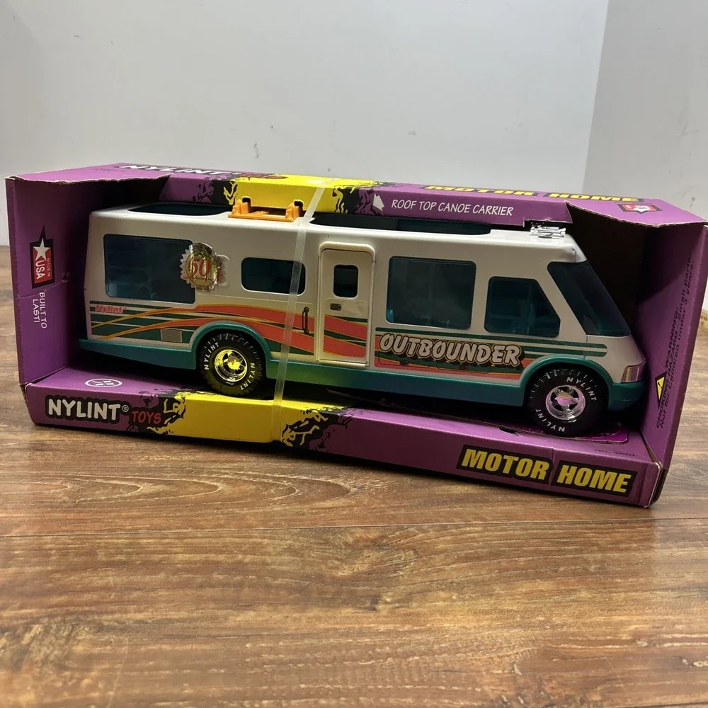 1996 Nylint Toys NEW Outbounder Motor Home #4510 RV Camping Mobile Home