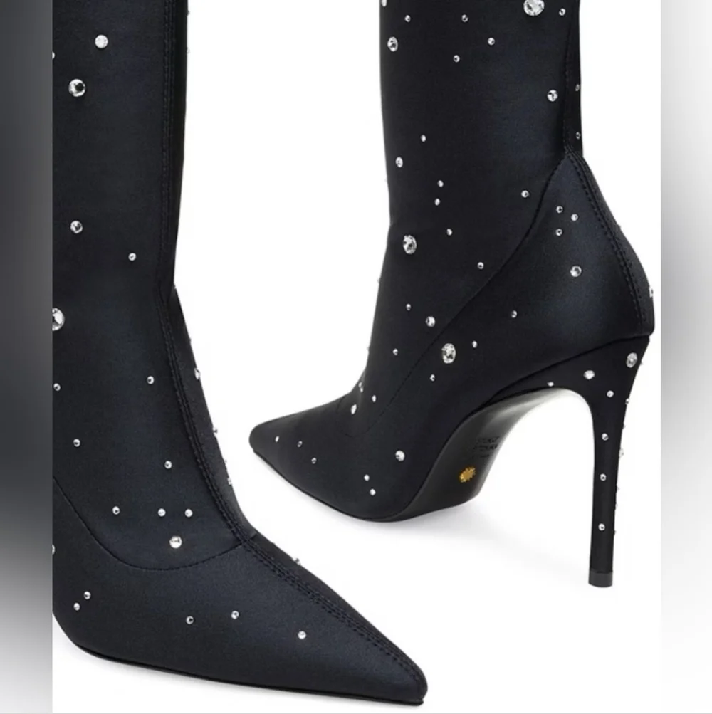 Stuart Weitzman new box