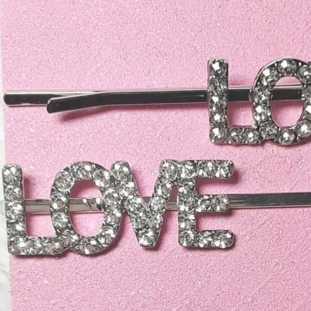 ☄LOVE Water Rhinestone Hair Pins