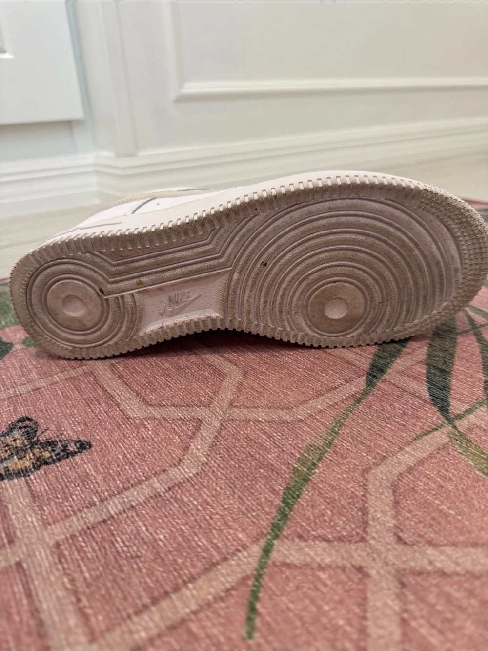 Nike lace smooth box