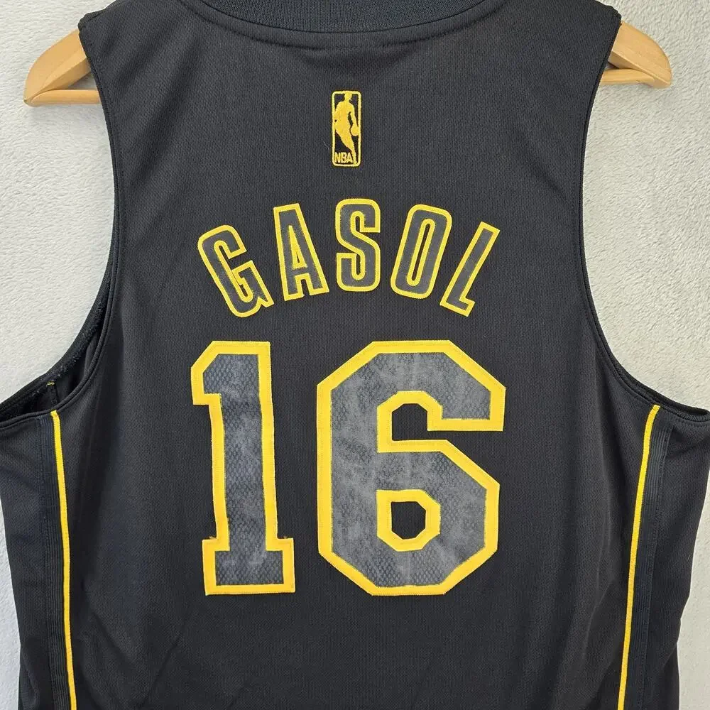 adidas please use
