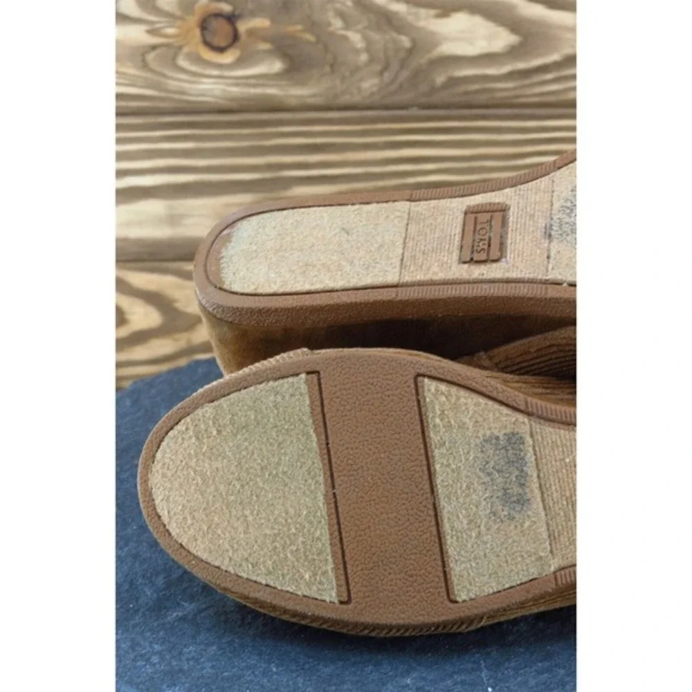 Toms welcome shoe