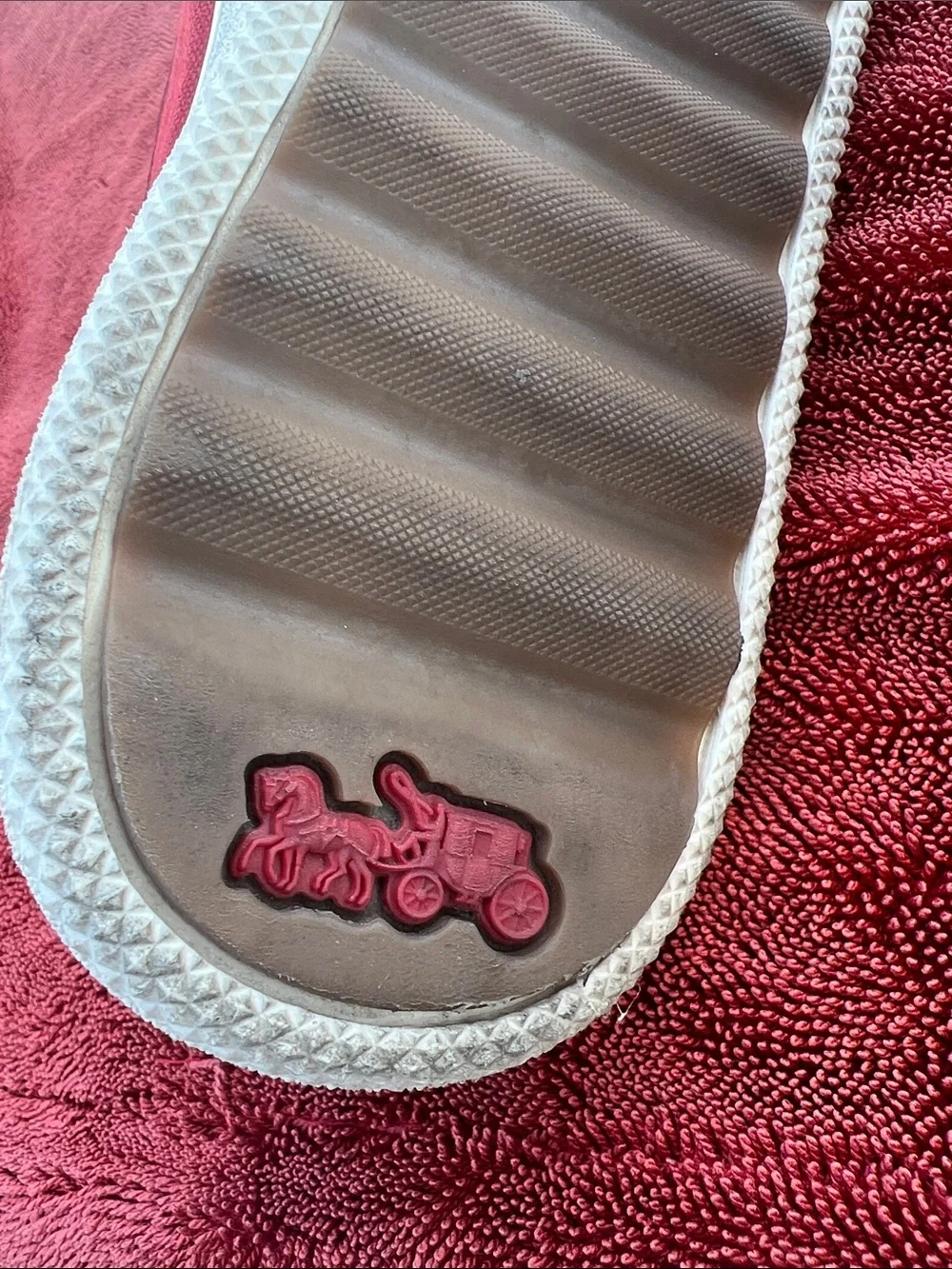 Coach casual slip